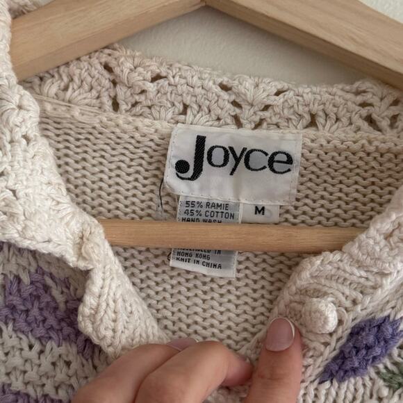 VINTAGE Joyce Purple Flowers Lilac Sweater Size Medium - Picture 7 of 7